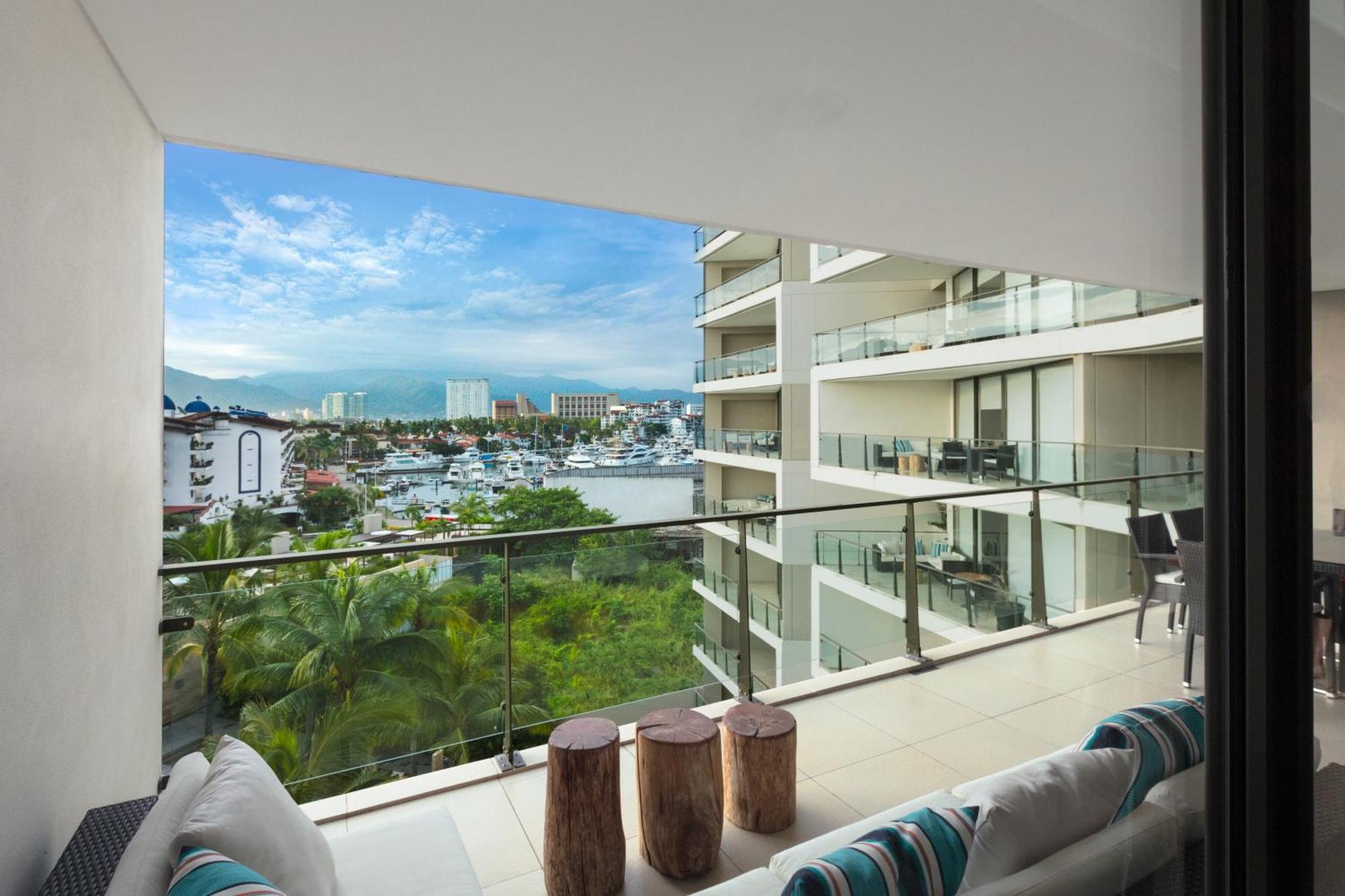 Live Aqua Private Residences Marina Vallarta 巴亞爾塔港 外观 照片