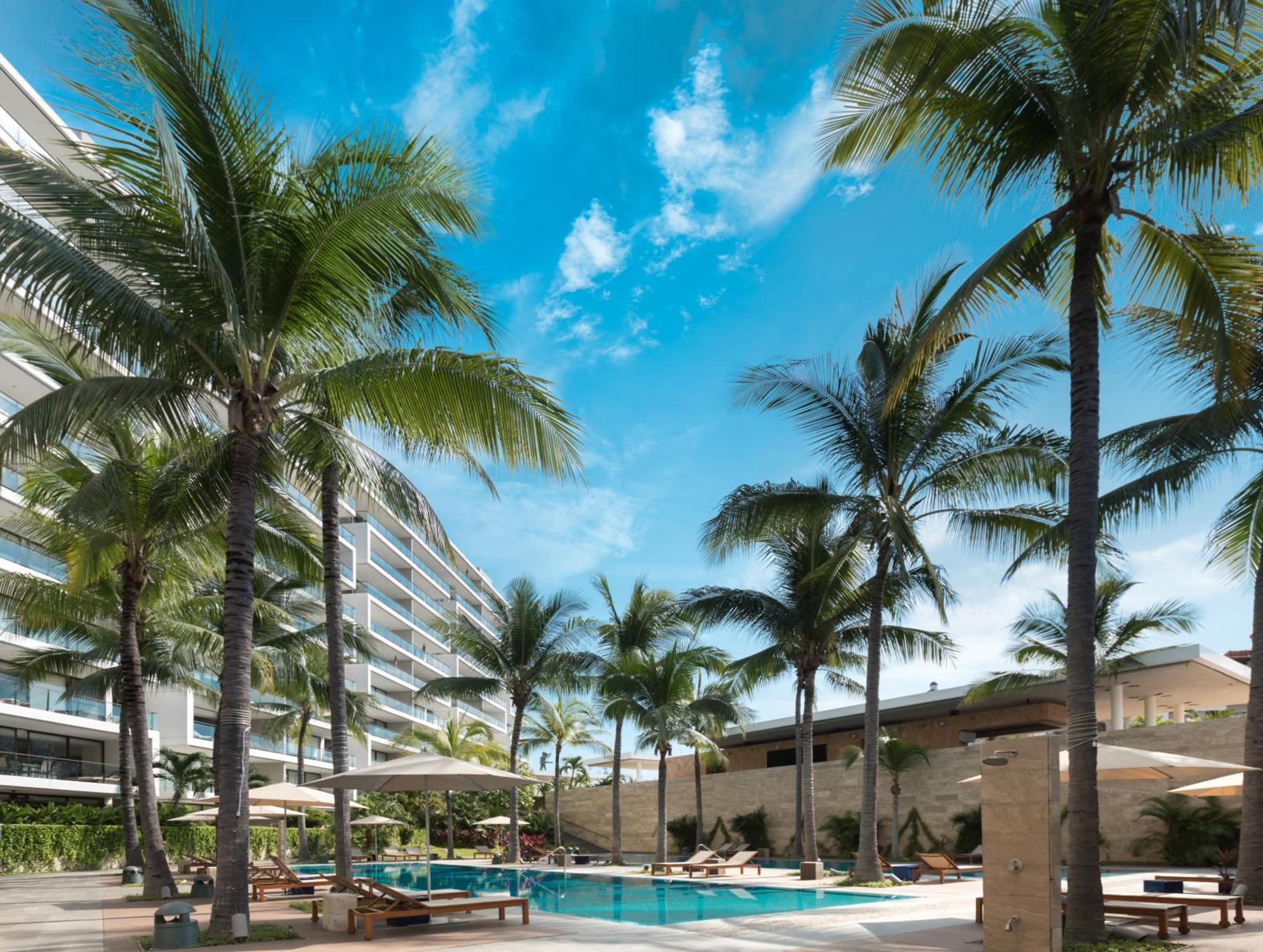Live Aqua Private Residences Marina Vallarta 巴亞爾塔港 外观 照片